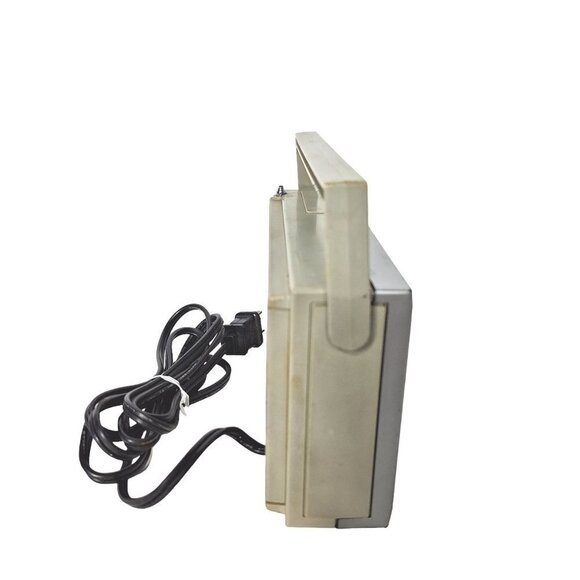 Vintage Gran Prix Portable AM/FM Radio 230 Tested Working - Picture 6 of 7